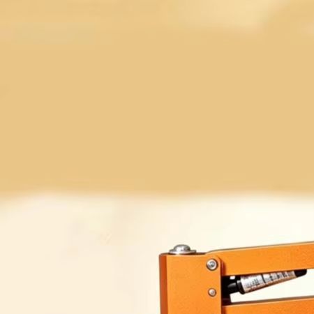 Workshop Hand Tools And Equipment - Supporto per maschiatura a sbalzo in