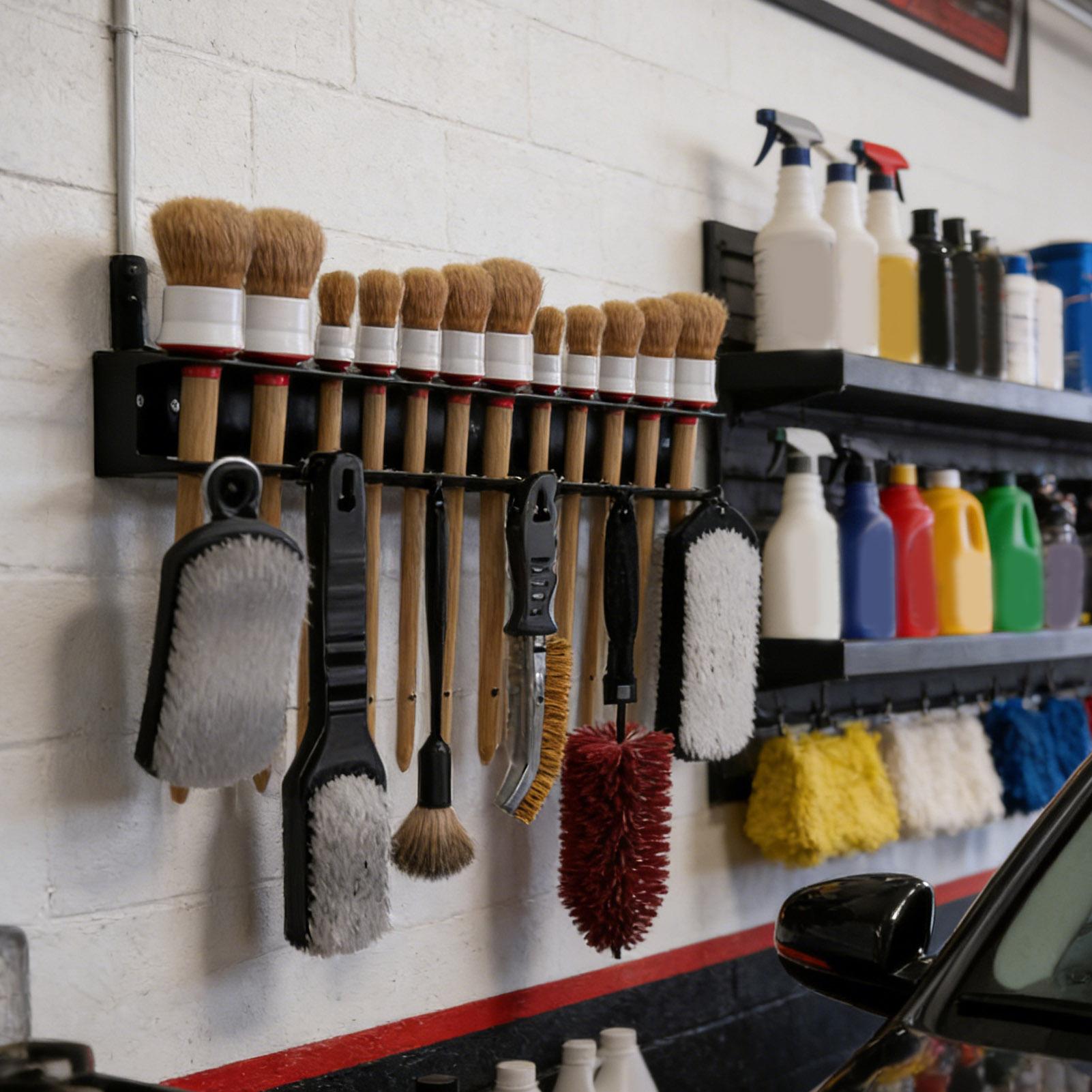 Workshop Tools On Wall - Supporto per spazzole per detailing auto