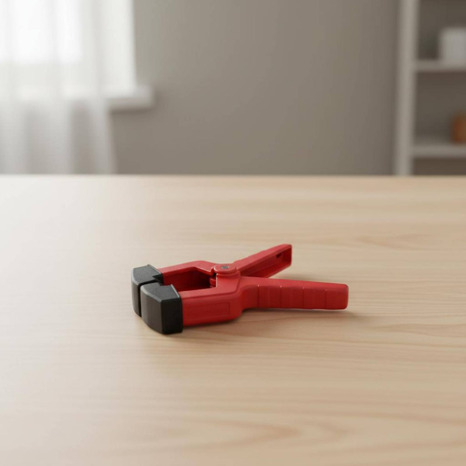 Morsetto Triangolare Rosso in  - Workshop Hand Tools recensione e prezzo
